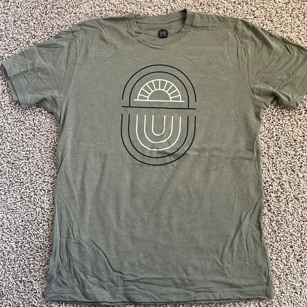 Wohven Brand Men’s T-shirt, Size Med